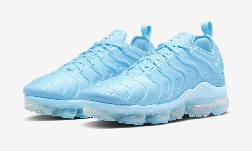 NIKE NIKE AIR VAPORMAX PLUS “University Blue”