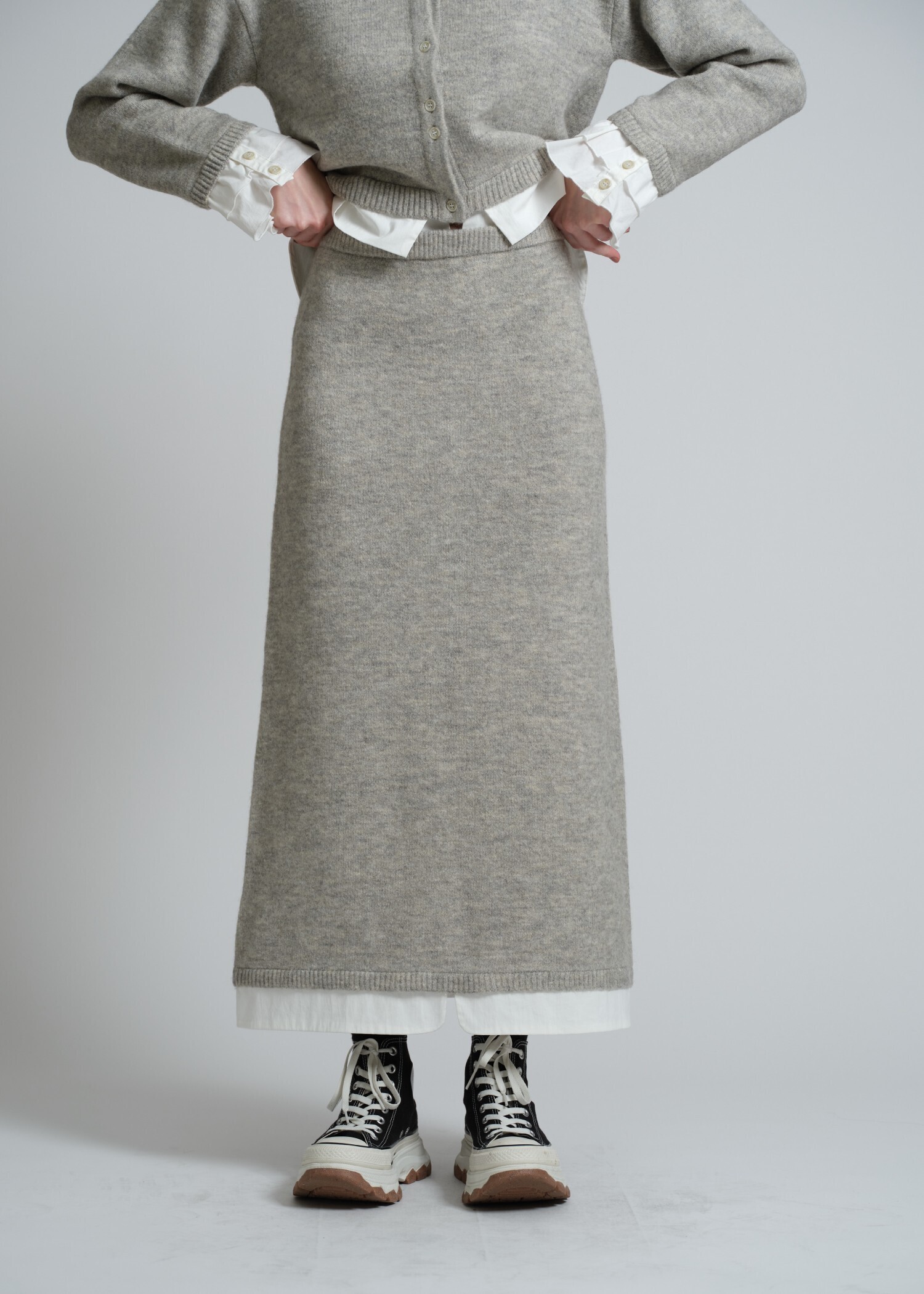 WILLFULLY docking button slit pencil knit SK
