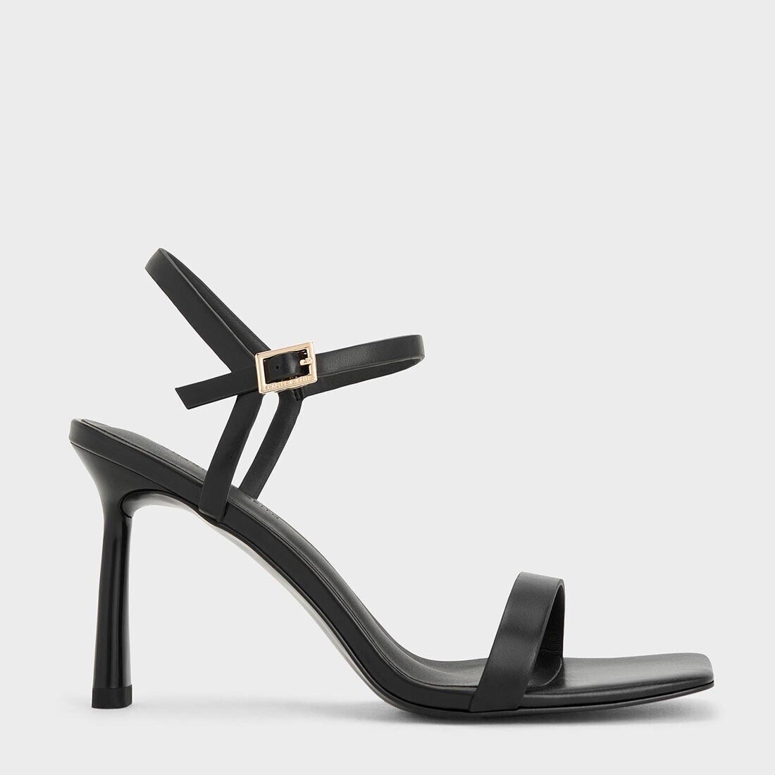 CHARLES & KEITH スクエアトゥ アンクルストラップヒールサンダル （Black）