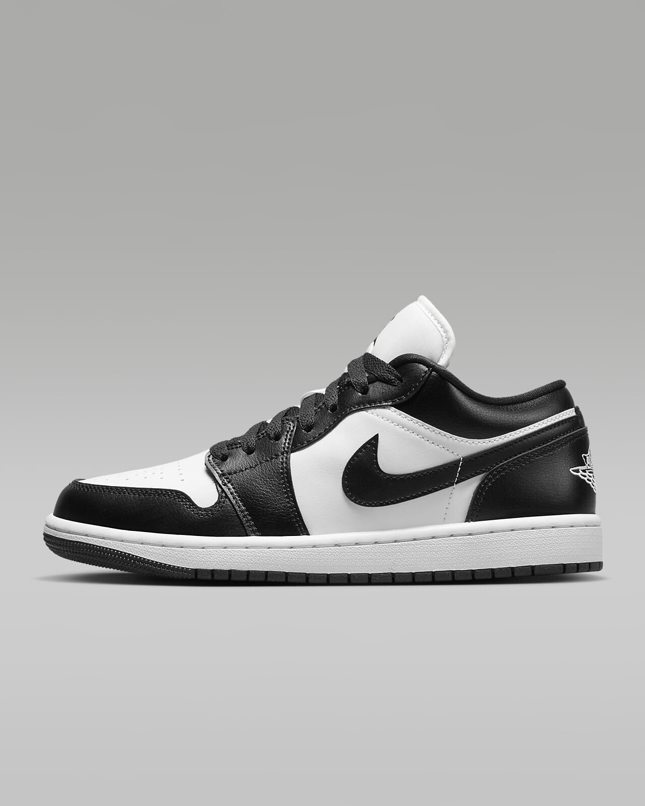 NIKE エア ジョーダン 1 LOW