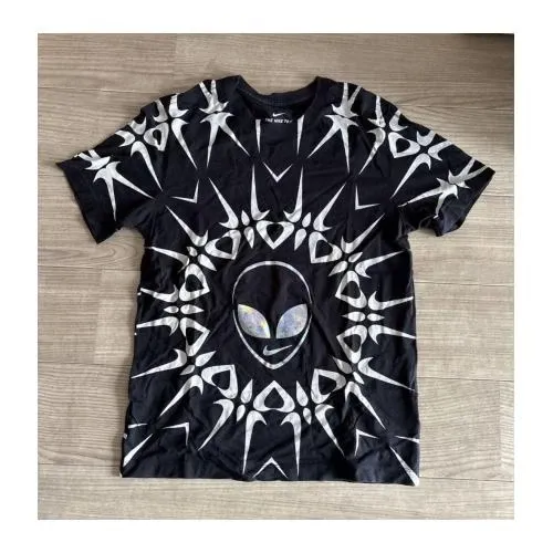 NIKE エイリアンロゴ Tシャツ