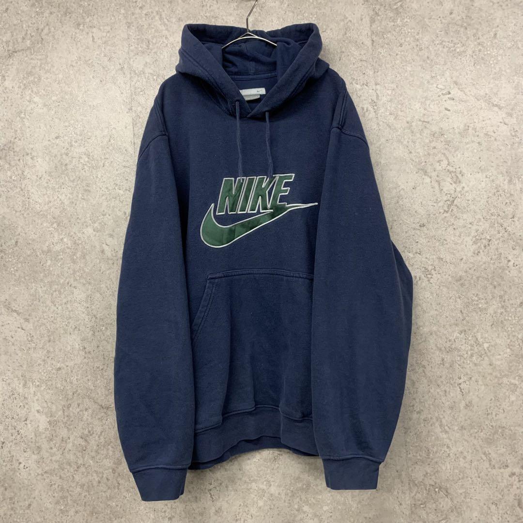 NIKE スウッシュ刺繍スウェットパーカー