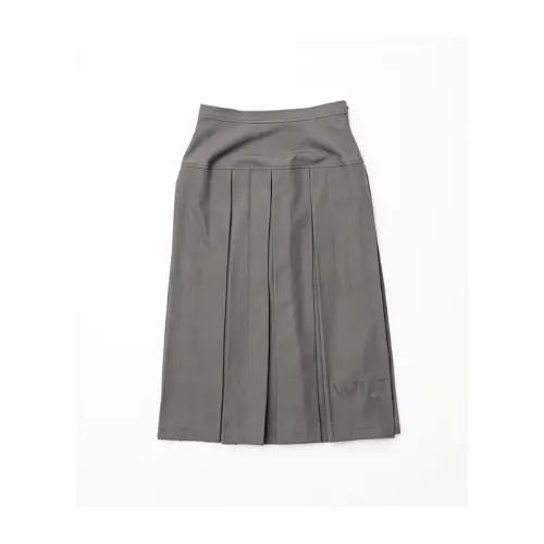 What Is Heart Embroidery logo medium length skirt