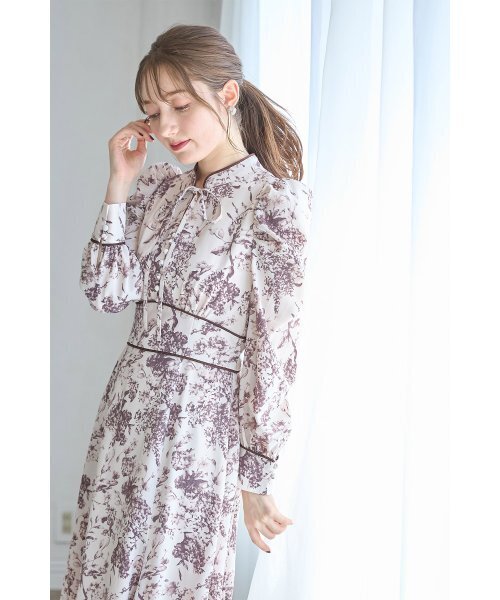 tocco りぼん付きスタンドカラークラシカルフラワープリントマーメイドワンピース